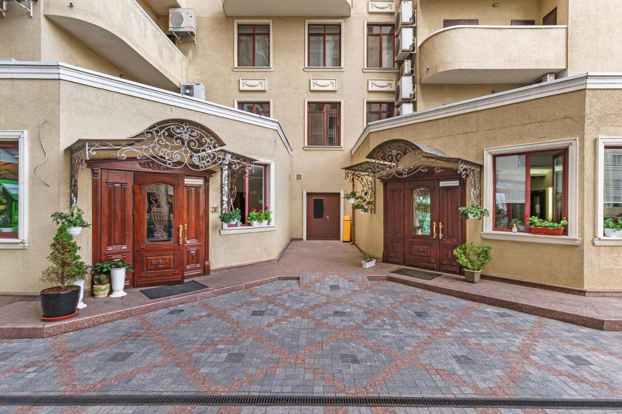 Greek Street Deluxe Apartment โอเดสซา ภายนอก รูปภาพ